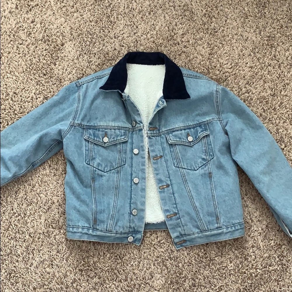 brandy melville bulky jeaned jacket